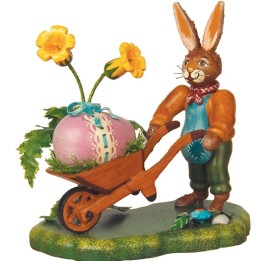 Lapin de paques et oeuf dans une brouette - deco de paques