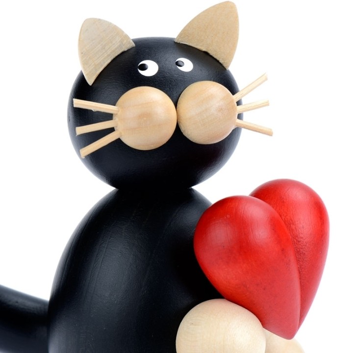 Chat noir avec petit coeur, 8 cm