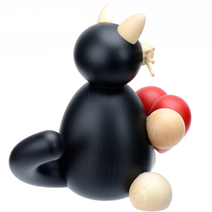 Grand chat noir en bois avec coeur