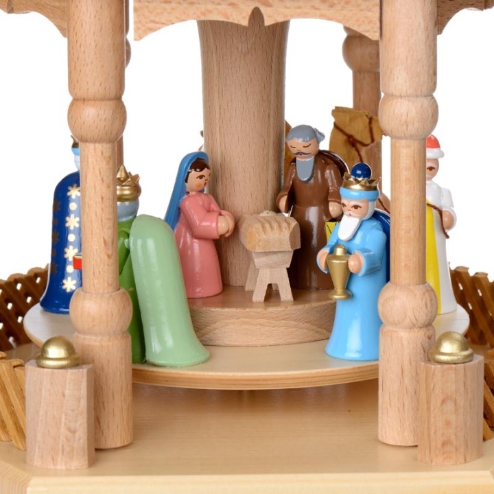 Pyramide de Noël 2 étages avec personnages couleur