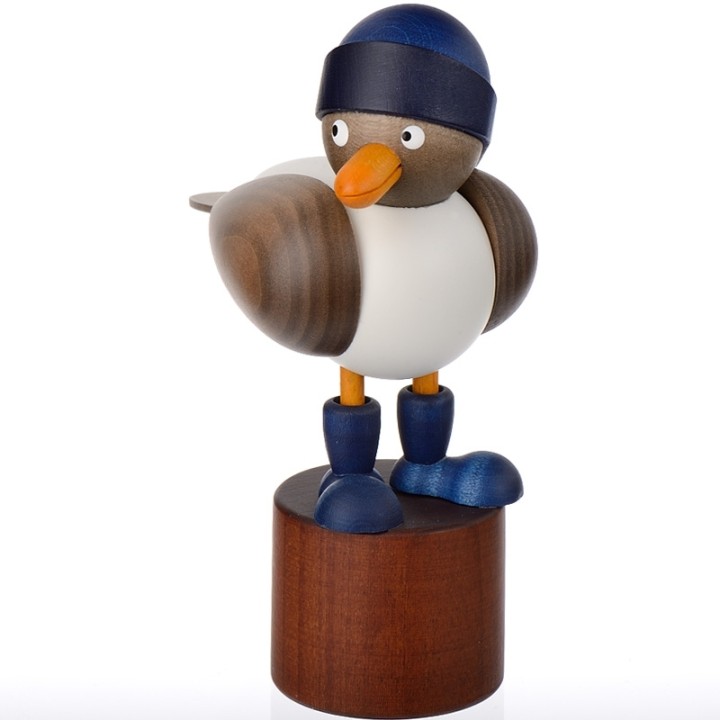 Deco marine d'une mouette en bois avec bonnet marin