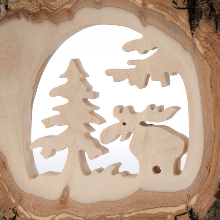Déco bois en écorce, motif élan dans la forêt, 18 cm