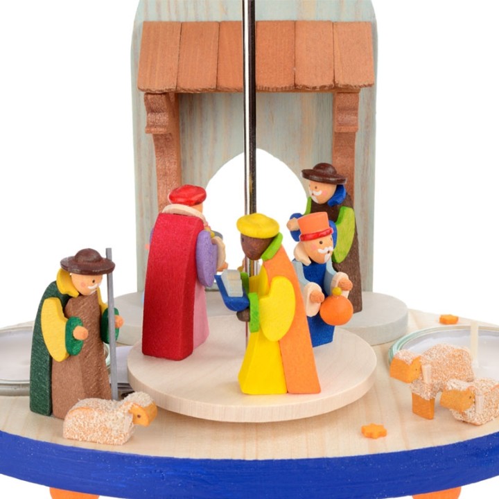 Manège en bois enfant avec crèche de Noel et anges