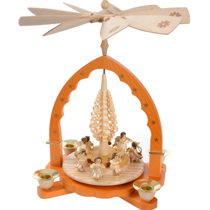 Pyramide à bougies et anges musiciens