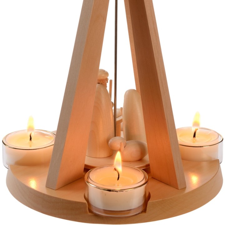 Pyramide de Noël bois au design moderne