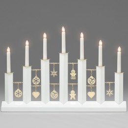 Chandelier design en métal, laqué blanc avec décorations laiton