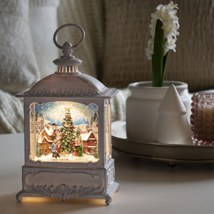 Lanterne de Noël blanche, village de Noël avec sapin