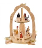 Pyramide avec scène de crèche de Noël complète