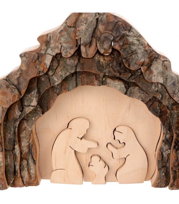 Crèche de Noel taillée dans une écorce de bois, motif étable
